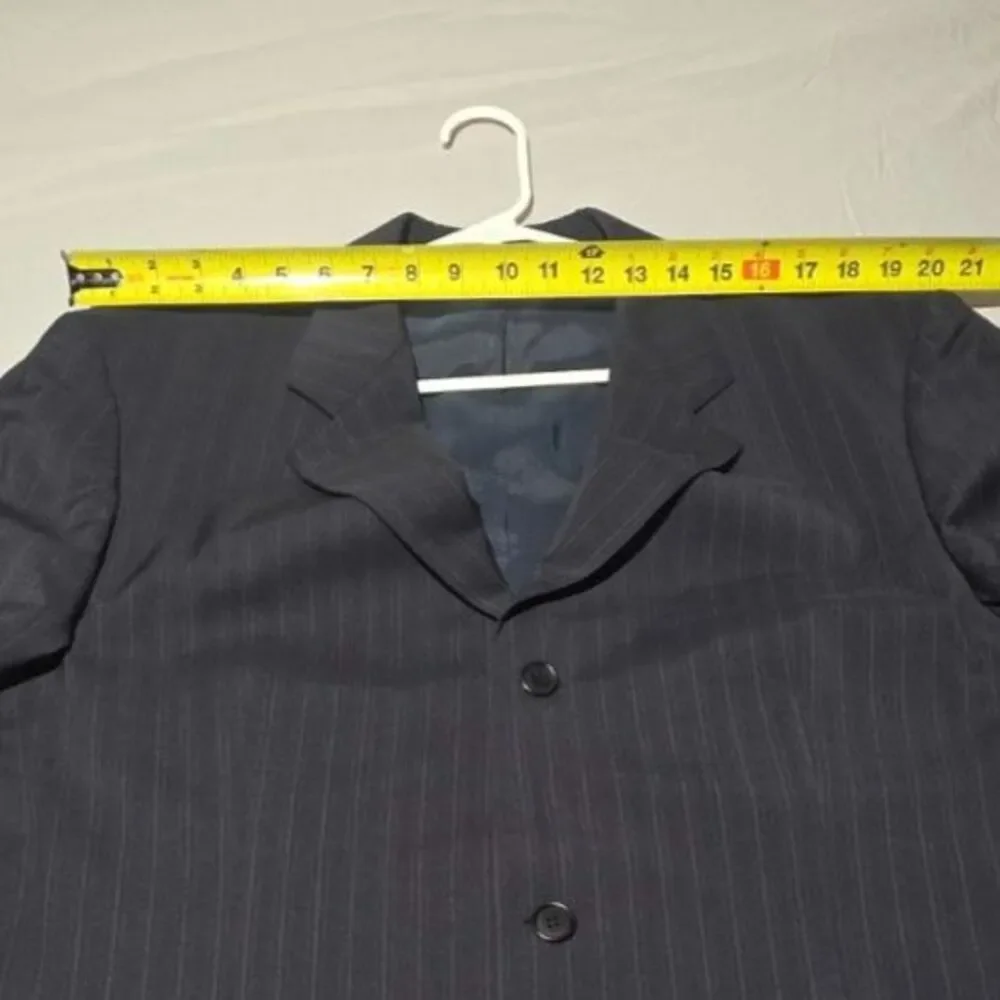 Hugo Boss Men's Navy Pinstripe Blazer Sport Coat 44T